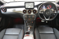 AMG GLA GLA45 4ﾏﾁｯｸ ﾚｰﾀﾞｰｾｰﾌﾃｨP 高出力ｴﾝｼﾞﾝ360馬力 ﾊﾟﾉﾗﾏｻﾝﾙｰﾌ ﾋｰﾀｰ黒革 ﾃﾞｨｽﾄﾛﾆｯｸﾌﾟﾗｽ ﾌﾞﾗｲﾝｯﾄﾞｽﾎﾟｯﾄ ﾚｰﾝｷｰﾌﾟ AMGｴｱﾛ19AW ｷｰﾚｽGO ﾊﾟｰｸﾄﾛﾆｯｸ 地デジBｶﾒﾗ 2年保証