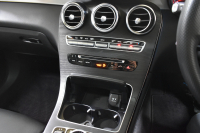 メルセデスベンツ GLC GLC250 4ﾏﾁｯｸ ｽﾎﾟｰﾂ 本革仕様 ﾚｰﾀﾞｰｾｰﾌﾃｨP 211馬力 1ｵｰﾅｰ ﾊﾟﾉﾗﾏｻﾝﾙｰﾌ 全席ﾋｰﾀｰ黒革ｼｰﾄ ﾃﾞｨｽﾄﾛ ﾌﾞﾗｲﾝﾄﾞS Lｷｰﾌﾟ AMGｴｱﾛ19AW ｷｰGo PTS ﾍｯﾄﾞｱｯﾌﾟD ﾌﾞﾙﾒｽﾀS Fｹﾞｰﾄ 地ﾃﾞｼﾞ360ｶﾒﾗ 2年保証