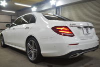 メルセデスベンツ Eクラス E200 AVG AMGﾗｲﾝ ｴｸｽｸﾙｰｼﾌﾞP ﾚｰﾀﾞｰｾｰﾌﾃｨP 中期型 BSG搭載 黒革 ﾌﾞﾙﾒｽﾀｰ ﾍｯﾄﾞｱｯﾌﾟD ｴｱﾊﾞﾗﾝｽP 電動ﾄﾗﾝｸ AMGｴｱﾛ19AW ﾃﾞｨｽﾄﾛﾆｯｸ ﾌﾞﾗｲﾝﾄﾞｽﾎﾟｯﾄ ﾚｰﾝｷｰﾌﾟ ﾅﾋﾞTV 360ｶﾒﾗ ｷｰﾚｽGO 2年保証