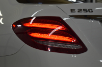 メルセデスベンツ Eクラス E250 AVG ｽﾎﾟｰﾂ ﾚｻﾞｰｴｸｽｸﾙｰｼﾌﾞP ﾚｰﾀﾞｰｾｰﾌﾃｨP ﾊﾟﾉﾗﾏｻﾝﾙｰﾌ 黒革 ﾌﾞﾙﾒｽﾀｰ ﾌｯﾄﾄﾗﾝｸ ｴｱﾊﾞﾗﾝｽP AMGｴｱﾛ19AW ﾃﾞｨｽﾄﾛ ﾌﾞﾗｲﾝﾄﾞS ﾚｰﾝｷｰﾌﾟ ﾅﾋﾞTV 360ｶﾒﾗ ｷｰﾚｽｺﾞｰ 2年保証