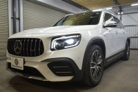 AMG GLB MercedesAMG GLB35 4ﾏﾁｯｸ AMGｱﾄﾞﾊﾞﾝｽﾄﾞ＆ﾊﾟﾌｫｰﾏﾝｽP ﾚｰﾀﾞｰｾｰﾌﾃｨP 1ｵｰﾅｰ 8速 ﾊﾟﾉﾗﾏｻﾝﾙｰﾌ ﾋｰﾀｰ赤/黒革 対話式ﾅﾋﾞ ﾃﾞｨｽﾄﾛ BSM Lｷｰﾌﾟ AMGｴｱﾛ19AW ｷｰﾚｽGO PTS HUD  地ﾃﾞｼﾞﾅﾋﾞ 360ｶﾒﾗ 2年保証