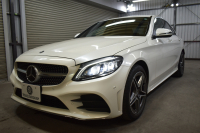 メルセデスベンツ Cクラス C220d AVG AMGﾗｲﾝ  RSP 後期型  ﾃﾞｨｰｾﾞﾙﾀｰﾎﾞ194馬力 燃費18.9km MEｺﾈ 9速 ﾋｰﾀｰ黒革 ﾃﾞｨｽﾄﾛ BSM LﾁｪﾝｼﾞAMGｴｱﾛ18AW ｷｰGO PTS 地ﾃﾞｼﾞﾅﾋﾞBｶﾒ 2年保証