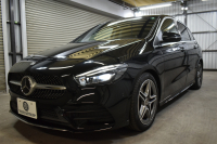メルセデスベンツ Bクラス B200d AMGﾗｲﾝ AMGﾚｻﾞｰｴｸｽｸﾙｰｼﾌﾞP ｱﾄﾞﾊﾞﾝｽﾄﾞP ﾚｰﾀﾞｰｾｰﾌﾃｨP  ﾋｰﾀｰ付黒灰革 HUD 360ｶﾒﾗ ｱﾄﾞﾊﾞﾝｽﾄﾞｻｳﾝﾄﾞ ﾃﾞｨｽﾄﾛﾆｯｸ ﾌﾞﾗｲﾝﾄﾞｽﾎﾟｯﾄ ﾚｰﾝｷｰﾌﾟ AMGｴｱﾛ18AW ﾏﾙﾁLEDﾍｯﾄﾞﾗｲﾄ MBUXﾅﾋﾞTV ﾌｯﾄｹﾞｰﾄ 2年保証
