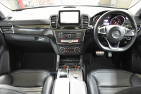 メルセデスベンツ GLE GLE350d 4ﾏﾁｯｸ ｽﾎﾟｰﾂ ﾚｰﾀﾞｰｾｰﾌﾃｨP ﾊﾟﾉﾗﾏｻﾝﾙｰﾌ 黒革 ﾊｰﾏﾝｶｰﾄﾞﾝ AMGｴｱﾛ20AW ｻｲﾄﾞﾗﾝﾆﾝｸﾞﾎﾞｰﾄﾞ ﾃﾞｨｽﾄﾛﾆｯｸ ﾌﾞﾗｲﾝﾄﾞｽﾎﾟｯﾄ ﾚｰﾝｷｰﾌﾟ ﾅﾋﾞTV 360ｶﾒﾗ ｵｰﾄﾃｰﾙｹﾞｰﾄ ｷｰﾚｽｺﾞｰ 2年保証
