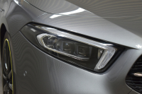 メルセデスベンツ Aクラス A180 Edition1 ﾚｰﾀﾞｰSP 限定250台 MEｺﾈｸﾄ MBUXｼｽﾃﾑ Edition1専用内装 ﾃﾞｨｽﾄﾛ BSM Lﾁｪﾝｼﾞ AMGｴｱﾛ19AW ﾏﾙﾁLED ｷｰGO PTS HUD 10.25ｲﾝﾁｺｯｸﾋﾟｯﾄﾃﾞｨｽﾌﾟﾚｲ 対話式ﾅﾋﾞTV 360ｶﾒﾗ 2年保証