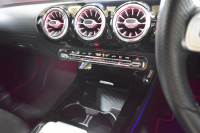 メルセデスベンツ Aクラス A180 Edition1 ﾚｰﾀﾞｰSP 限定250台 MEｺﾈｸﾄ MBUXｼｽﾃﾑ Edition1専用内装 ﾃﾞｨｽﾄﾛ BSM Lﾁｪﾝｼﾞ AMGｴｱﾛ19AW ﾏﾙﾁLED ｷｰGO PTS HUD 10.25ｲﾝﾁｺｯｸﾋﾟｯﾄﾃﾞｨｽﾌﾟﾚｲ 対話式ﾅﾋﾞTV 360ｶﾒﾗ 2年保証