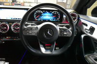 メルセデスベンツ Aクラス A180 Edition1 ﾚｰﾀﾞｰSP 限定250台 MEｺﾈｸﾄ MBUXｼｽﾃﾑ Edition1専用内装 ﾃﾞｨｽﾄﾛ BSM Lﾁｪﾝｼﾞ AMGｴｱﾛ19AW ﾏﾙﾁLED ｷｰGO PTS HUD 10.25ｲﾝﾁｺｯｸﾋﾟｯﾄﾃﾞｨｽﾌﾟﾚｲ 対話式ﾅﾋﾞTV 360ｶﾒﾗ 2年保証