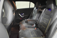 メルセデスベンツ Aクラス A180 Edition1 ﾚｰﾀﾞｰSP 限定250台 MEｺﾈｸﾄ MBUXｼｽﾃﾑ Edition1専用内装 ﾃﾞｨｽﾄﾛ BSM Lﾁｪﾝｼﾞ AMGｴｱﾛ19AW ﾏﾙﾁLED ｷｰGO PTS HUD 10.25ｲﾝﾁｺｯｸﾋﾟｯﾄﾃﾞｨｽﾌﾟﾚｲ 対話式ﾅﾋﾞTV 360ｶﾒﾗ 2年保証