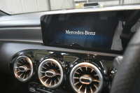 メルセデスベンツ Aクラス A200d AMGﾗｲﾝ AMGﾚｻﾞｰｴｸｽｸﾙｰｼﾌﾞ ｱﾄﾞﾊﾞﾝｽﾄﾞ/ﾚｰﾀﾞｰｾｰﾌﾃｨP ﾃﾞｨｰｾﾞﾙ燃費 18.8km MEｺﾈｸﾄ 8速AT ﾊﾟﾉﾗﾏｻﾝﾙｰﾌ ﾋｰﾀｰ黒灰革 ﾃﾞｨｽﾄﾛ BSM Lﾁｪﾝｼﾞ AMGｴｱﾛ18AW ｷｰﾚｽGO PTS HUD ｱﾄﾞﾊﾞﾝｽﾄﾞｻｳﾝﾄﾞ 対話式ﾅﾋﾞ 360ｶﾒﾗ 2年保証