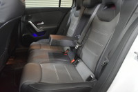 メルセデスベンツ Aクラス A200d AMGﾗｲﾝ AMGﾚｻﾞｰｴｸｽｸﾙｰｼﾌﾞ ｱﾄﾞﾊﾞﾝｽﾄﾞ/ﾚｰﾀﾞｰｾｰﾌﾃｨP ﾃﾞｨｰｾﾞﾙ燃費 18.8km MEｺﾈｸﾄ 8速AT ﾊﾟﾉﾗﾏｻﾝﾙｰﾌ ﾋｰﾀｰ黒灰革 ﾃﾞｨｽﾄﾛ BSM Lﾁｪﾝｼﾞ AMGｴｱﾛ18AW ｷｰﾚｽGO PTS HUD ｱﾄﾞﾊﾞﾝｽﾄﾞｻｳﾝﾄﾞ 対話式ﾅﾋﾞ 360ｶﾒﾗ 2年保証