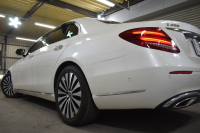 メルセデスベンツ Eクラス E400 4ﾏﾁｯｸ EXCLUSIVE ｴｸｽｸﾙｰｼﾌﾞPKG ﾚｰﾀﾞｰｾｰﾌﾃｨP MEｺﾈｸﾄ 9速AT 333馬力V6 4WD ｳｯﾄﾞｲﾝﾃﾘｱ ﾊﾟﾉﾗﾏｻﾝﾙｰﾌ ﾋｰﾀｰｸｰﾗｰ黒革 ﾃﾞｨｽﾄﾛ BSM Lﾁｪﾝｼﾞ 専用18AW ｷｰﾚｽGO PTS ﾌｯﾄﾄﾗﾝｸ ﾌﾞﾙﾒｽﾀｰS 地ﾃﾞｼﾞﾅﾋﾞ 360ｶﾒﾗ 2年保証