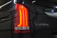 メルセデスベンツ Vクラス V220d ｽﾎﾟｰﾂ ﾛﾝｸﾞ AMGﾗｲﾝ ﾚｰﾀﾞｰｾｰﾌﾃｨP  ﾊﾟﾉﾗﾏｻﾝﾙｰﾌ ﾋｰﾀｰ黒革 ﾃﾞｨｽﾄﾛ BSM Lｷｰﾌﾟ AMGｴｱﾛ19AW 両側電動ｽﾗｲﾄﾞ ﾌﾞﾙﾒｽﾀｰ 電動Rｹﾞｰﾄ 地ﾃﾞｼﾞ360ｶﾒﾗ 2年保証