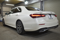 メルセデスベンツ Eクラス E200 ｽﾎﾟｰﾂ ｴｸｽｸﾙｰｼﾌﾞAMGﾗｲﾝｲﾝﾃﾘｱP ﾚｰﾀﾞｰｾｰﾌﾃｨP 後期型 1ｵｰﾅｰ ﾊﾟﾉﾗﾏｻﾝﾙｰﾌ ﾌﾞﾙﾒS MEｺﾈｸﾄ 燃費13.1KM 全席ﾋｰﾀｰ黒革 ﾃﾞｨｽﾄﾛ BSM Lﾁｪﾝｼﾞ AMGｴｱﾛ19AW ｷｰﾚｽGO ﾊﾟｰｸﾄﾛ HUD  ﾏﾙﾁｶﾗｰｱﾝﾋﾞｴﾝﾄ 対話式ﾅﾋﾞ 360ｶﾒﾗ 2年保証