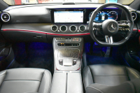 メルセデスベンツ Eクラス E200 ｽﾎﾟｰﾂ ｴｸｽｸﾙｰｼﾌﾞAMGﾗｲﾝｲﾝﾃﾘｱP ﾚｰﾀﾞｰｾｰﾌﾃｨP 後期型 1ｵｰﾅｰ ﾊﾟﾉﾗﾏｻﾝﾙｰﾌ ﾌﾞﾙﾒS MEｺﾈｸﾄ 燃費13.1KM 全席ﾋｰﾀｰ黒革 ﾃﾞｨｽﾄﾛ BSM Lﾁｪﾝｼﾞ AMGｴｱﾛ19AW ｷｰﾚｽGO ﾊﾟｰｸﾄﾛ HUD  ﾏﾙﾁｶﾗｰｱﾝﾋﾞｴﾝﾄ 対話式ﾅﾋﾞ 360ｶﾒﾗ 2年保証