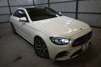 メルセデスベンツ Eクラス E200 ｽﾎﾟｰﾂ ｴｸｽｸﾙｰｼﾌﾞAMGﾗｲﾝｲﾝﾃﾘｱP ﾚｰﾀﾞｰｾｰﾌﾃｨP 後期型 1ｵｰﾅｰ ﾊﾟﾉﾗﾏｻﾝﾙｰﾌ ﾌﾞﾙﾒS MEｺﾈｸﾄ 燃費13.1KM 全席ﾋｰﾀｰ黒革 ﾃﾞｨｽﾄﾛ BSM Lﾁｪﾝｼﾞ AMGｴｱﾛ19AW ｷｰﾚｽGO ﾊﾟｰｸﾄﾛ HUD  ﾏﾙﾁｶﾗｰｱﾝﾋﾞｴﾝﾄ 対話式ﾅﾋﾞ 360ｶﾒﾗ 2年保証