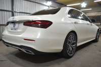 メルセデスベンツ Eクラス E200 ｽﾎﾟｰﾂ ｴｸｽｸﾙｰｼﾌﾞAMGﾗｲﾝｲﾝﾃﾘｱP ﾚｰﾀﾞｰｾｰﾌﾃｨP 後期型 1ｵｰﾅｰ ﾊﾟﾉﾗﾏｻﾝﾙｰﾌ ﾌﾞﾙﾒS MEｺﾈｸﾄ 燃費13.1KM 全席ﾋｰﾀｰ黒革 ﾃﾞｨｽﾄﾛ BSM Lﾁｪﾝｼﾞ AMGｴｱﾛ19AW ｷｰﾚｽGO ﾊﾟｰｸﾄﾛ HUD  ﾏﾙﾁｶﾗｰｱﾝﾋﾞｴﾝﾄ 対話式ﾅﾋﾞ 360ｶﾒﾗ 2年保証