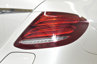 メルセデスベンツ Eクラス E350e AVG ｽﾎﾟｰﾂ ｴｸｽｸﾙｰｼﾌﾞP ﾚｰﾀﾞｰｾｰﾌﾃｨP PHV ﾊﾟﾉﾗﾏｻﾝﾙｰﾌ 全席ﾋｰﾀｰ黒革 ﾃﾞｨｽﾄﾛ ﾚｰﾝﾁｪﾝｼﾞ ﾌﾞﾗｲﾝﾄﾞｽﾎﾟｯﾄ AMGｴｱﾛ19AW ｷｰGO PTS ﾌｯﾄｹﾞｰﾄ ﾌﾞﾙﾒｽﾀｰ 地デジ360ｶﾒ 2年保証