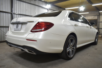 メルセデスベンツ Eクラス E350e AVG ｽﾎﾟｰﾂ ｴｸｽｸﾙｰｼﾌﾞP ﾚｰﾀﾞｰｾｰﾌﾃｨP PHV ﾊﾟﾉﾗﾏｻﾝﾙｰﾌ 全席ﾋｰﾀｰ黒革 ﾃﾞｨｽﾄﾛ ﾚｰﾝﾁｪﾝｼﾞ ﾌﾞﾗｲﾝﾄﾞｽﾎﾟｯﾄ AMGｴｱﾛ19AW ｷｰGO PTS ﾌｯﾄｹﾞｰﾄ ﾌﾞﾙﾒｽﾀｰ 地デジ360ｶﾒ 2年保証