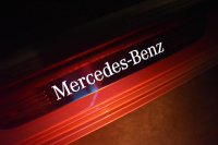 メルセデスベンツ Cクラス C220dAVG AMGﾗｲﾝ ﾍﾞｰｼｯｸP ﾚｰﾀﾞｰｾｰﾌﾃｨP 2.2ﾘｯﾀｰ/ﾃﾞｨｰｾﾞﾙ 170馬力 燃費20.3㎞ 9速  ﾋｰﾀｰ黒革 ﾃﾞｨｽﾄﾛ BSM Lｷｰﾌﾟ AMGｴｱﾛ18AW ｷｰﾚｽGo ﾊﾟｰｸﾄﾛ LEDﾍｯﾄﾞﾗｲﾄ 地ﾃﾞｼﾞﾅﾋﾞ Bｶﾒﾗ 2年保証