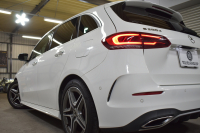 メルセデスベンツ Bクラス B200d AMGﾗｲﾝ AMGﾚｻﾞｰｴｸｽｸﾙｰｼﾌﾞP ｱﾄﾞﾊﾞﾝｽﾄﾞP ﾚｰﾀﾞｰｾｰﾌﾃｨP ﾊﾟﾉﾗﾏｻﾝﾙｰﾌ ﾋｰﾀｰ付黒灰革 HUD 360ｶﾒﾗ ｱﾄﾞﾊﾞﾝｽﾄﾞｻｳﾝﾄﾞ ﾃﾞｨｽﾄﾛﾆｯｸ ﾌﾞﾗｲﾝﾄﾞｽﾎﾟｯﾄ Lｷｰﾌﾟ AMGｴｱﾛ18AW LEDﾍｯﾄﾞﾗｲﾄ MBUXﾅﾋﾞTV ﾌｯﾄｹﾞｰﾄ 2年保証