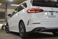 メルセデスベンツ Bクラス B180 AMGﾗｲﾝ AMGﾚｻﾞｰｴｸｽｸﾙｰｼﾌﾞP ｱﾄﾞﾊﾞﾝｽﾄﾞP ﾚｰﾀﾞｰSP 1ｵｰﾅｰ車両 MEｺﾈ MBUXｼｽﾃﾑ ﾊﾟﾉﾗﾏR ﾋｰﾀｰ付黒灰革 ACC BSM Lﾁｪﾝｼﾞ AMGｴｱﾛ18AW ﾏﾙﾁLED HUD 対話式ﾅﾋﾞTV 360ｶﾒﾗ 2年保証