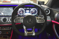 AMG Eクラス E53 4ﾏﾁｯｸ+ ﾜｺﾞﾝ ｴｸｽｸﾙｰｼﾌﾞ ﾚｰﾀﾞｰｾｰﾌﾃｨP 1ｵｰﾅｰ ﾊﾟﾉﾗﾏｻﾝﾙｰﾌ ﾌﾞﾙﾒｽﾀｰ ﾋｰﾀｰｸｰﾗｰ黒革 ｼﾙﾊﾞｰｽﾃｯﾁ内装 ﾃﾞｨｽﾄﾛ BSM Lﾁｪﾝｼﾞ AMGｴｱﾛ20AW PTS MEｺﾈｸﾄ HUD ﾌｯﾄｹﾞｰﾄ 地ﾃﾞｼﾞﾅﾋﾞ 360ｶﾒﾗ 2年保証