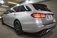 AMG Eクラス E53 4ﾏﾁｯｸ+ ﾜｺﾞﾝ ｴｸｽｸﾙｰｼﾌﾞ ﾚｰﾀﾞｰｾｰﾌﾃｨP 1ｵｰﾅｰ ﾊﾟﾉﾗﾏｻﾝﾙｰﾌ ﾌﾞﾙﾒｽﾀｰ ﾋｰﾀｰｸｰﾗｰ黒革 ｼﾙﾊﾞｰｽﾃｯﾁ内装 ﾃﾞｨｽﾄﾛ BSM Lﾁｪﾝｼﾞ AMGｴｱﾛ20AW PTS MEｺﾈｸﾄ HUD ﾌｯﾄｹﾞｰﾄ 地ﾃﾞｼﾞﾅﾋﾞ 360ｶﾒﾗ 2年保証