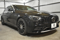 AMG Eクラス E53 4ﾏﾁｯｸ+ ｴｸｽｸﾙｰｼﾌﾞ ﾚｰﾀﾞｰｾｰﾌﾃｨP 3.0ﾘｯﾀｰ/435馬力 後期型 MEｺﾈｸﾄ 9速AT 4WD ﾊﾟﾉﾗﾏｻﾝﾙｰﾌ ﾋｰﾀｰｸｰﾗｰ黒革 ﾃﾞｨｽﾄﾛ BSM Lﾁｪﾝｼﾞ AMGｴｱﾛ20AW ｷｰﾚｽGO PTS ﾌﾞﾙﾒｽﾀｰ HUD 電動ﾄﾗﾝｸ LEDﾍｯﾄﾞﾗｲﾄ 地ﾃﾞｼﾞﾅﾋﾞ 360ｶﾒﾗ 2年保証