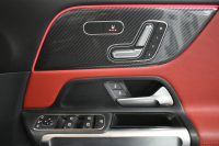 AMG GLB MercedesAMG GLB35 4ﾏﾁｯｸ ｱﾄﾞﾊﾞﾝｽﾄﾞﾊﾟｯｹｰｼﾞ ﾚｰﾀﾞｰｾｰﾌﾃｨP 8速 ｻﾝﾙｰﾌ ﾋｰﾀｰ黒/赤革 対話式ﾅﾋﾞ ﾃﾞｨｽﾄﾛ BSM Lｷｰﾌﾟ AMGｴｱﾛ19AW ｷｰﾚｽGO PTS HUD  地ﾃﾞｼﾞﾅﾋﾞ 360ｶﾒﾗ 新車保証継承可