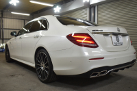 メルセデスベンツ Eクラス E43 4M ｴｸｽｸﾙｰｼﾌﾞ ﾚｰﾀﾞｰｾｰﾌﾃｨP ﾐｰｺﾈｸﾄ ﾊﾟﾉﾗﾏｻﾝﾙｰﾌ 全席ﾋｰﾀｰ茶革 ﾃﾞｨｽﾄﾛﾆｯｸ ﾌﾞﾗｲﾝﾄﾞｽﾎﾟｯﾄ ﾚｰﾝﾁｪﾝｼﾞA AMGｴｱﾛ20AW ﾌﾞﾙﾒS 地ﾃﾞｼﾞ360ｶﾒﾗ 2年保証