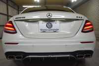 メルセデスベンツ Eクラス E43 4M ｴｸｽｸﾙｰｼﾌﾞ ﾚｰﾀﾞｰｾｰﾌﾃｨP ﾐｰｺﾈｸﾄ ﾊﾟﾉﾗﾏｻﾝﾙｰﾌ 全席ﾋｰﾀｰ茶革 ﾃﾞｨｽﾄﾛﾆｯｸ ﾌﾞﾗｲﾝﾄﾞｽﾎﾟｯﾄ ﾚｰﾝﾁｪﾝｼﾞA AMGｴｱﾛ20AW ﾌﾞﾙﾒS 地ﾃﾞｼﾞ360ｶﾒﾗ 2年保証