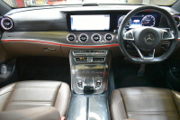 メルセデスベンツ Eクラス E43 4M ｴｸｽｸﾙｰｼﾌﾞ ﾚｰﾀﾞｰｾｰﾌﾃｨP ﾐｰｺﾈｸﾄ ﾊﾟﾉﾗﾏｻﾝﾙｰﾌ 全席ﾋｰﾀｰ茶革 ﾃﾞｨｽﾄﾛﾆｯｸ ﾌﾞﾗｲﾝﾄﾞｽﾎﾟｯﾄ ﾚｰﾝﾁｪﾝｼﾞA AMGｴｱﾛ20AW ﾌﾞﾙﾒS 地ﾃﾞｼﾞ360ｶﾒﾗ 2年保証