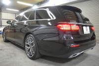 メルセデスベンツ Eクラス E200ﾜｺﾞﾝ ｽﾎﾟｰﾂ BSG搭載 ｴｸｽｸﾙｰｼﾌﾞ AMGﾗｲﾝｲﾝﾃﾘｱ ﾚｰﾀﾞｰｾｰﾌﾃｨP 後期型 MEｺﾈ 全席ﾋｰﾀｰ黒革 ACC AMGｴｱﾛ 電動ﾘｱｹﾞｰﾄ ﾍｯﾄﾞｱｯﾌﾟﾃﾞｨｽﾌﾟﾚｲ ﾌﾞﾙﾒｽﾀｰS 地ﾃﾞｼﾞ360ｶﾒﾗ 2年保証