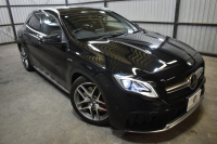 AMG GLA GLA45AMG 4M AMGｱﾄﾞﾊﾞﾝｽﾄﾞP ﾚｰﾀﾞｰｾｰﾌﾃｨP 後期型 ﾊﾟﾉﾗﾏｻﾝﾙｰﾌ ﾊｰﾏﾝｶｰﾄﾞﾝ ﾋｰﾀｰ付き黒革ﾊﾟﾌｫｰﾏﾝｽｼｰﾄ ﾃﾞｨｽﾄﾛﾆｯｸﾌﾟﾗｽ ﾌﾞﾗｲﾝﾄﾞｽﾎﾟｯﾄ ｷｰﾚｽGO 地デジBｶﾒﾗ 2年保証