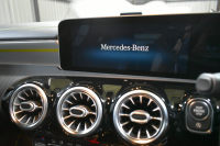 メルセデスベンツ Aクラス A180 Edition1 ﾚｰﾀﾞｰSP 限定250台 MEｺﾈｸﾄ MBUXｼｽﾃﾑ Edition1専用内装 ﾃﾞｨｽﾄﾛ BSM Lﾁｪﾝｼﾞ AMGｴｱﾛ19AW ﾏﾙﾁLED ｷｰGO PTS HUD 10.25ｲﾝﾁｺｯｸﾋﾟｯﾄﾃﾞｨｽﾌﾟﾚｲ 対話式ﾅﾋﾞTV 360ｶﾒﾗ 2年保証