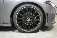 メルセデスベンツ Aクラス A180 Edition1 ﾚｰﾀﾞｰSP 限定250台 MEｺﾈｸﾄ MBUXｼｽﾃﾑ Edition1専用内装 ﾃﾞｨｽﾄﾛ BSM Lﾁｪﾝｼﾞ AMGｴｱﾛ19AW ﾏﾙﾁLED ｷｰGO PTS HUD 10.25ｲﾝﾁｺｯｸﾋﾟｯﾄﾃﾞｨｽﾌﾟﾚｲ 対話式ﾅﾋﾞTV 360ｶﾒﾗ 2年保証