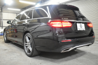 メルセデスベンツ Eクラス E200 4ﾏﾁｯｸ ﾜｺﾞﾝ AVG AMGﾗｲﾝ ｴｸｽｸﾙｰｼﾌﾞP ﾚｰﾀﾞｰｾｰﾌﾃｨP 中期型 BSG搭載1.5ﾘｯﾀｰ ﾊﾟﾉﾗﾏｻﾝﾙｰﾌ ﾌﾞﾙﾒｽﾀｰS 全席ﾋｰﾀｰ黒革 ﾃﾞｨｽﾄﾛﾆｯｸ ﾌﾞﾗｲﾝﾄﾞｽﾎﾟｯﾄ ﾚｰﾝﾁｪﾝｼﾞ  AMGｴｱﾛ19AW ｷｰﾚｽGO PTS ﾌｯﾄｹﾞｰﾄ 地ﾃﾞｼﾞﾅﾋﾞ 360ｶﾒﾗ 2年保証