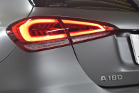 メルセデスベンツ Aクラス A180 Edition1 ﾚｰﾀﾞｰSP 限定100台 1ｵｰﾅｰ MEｺﾈｸﾄ MBUXｼｽﾃﾑ Edition1専用内装 ﾃﾞｨｽﾄﾛﾆｯｸﾌﾟﾗｽ ﾌﾞﾗｲﾝﾄﾞｽﾎﾟｯﾄ ﾚｰﾝﾁｪﾝｼﾞ AMGｴｱﾛ19AW ﾏﾙﾁLED ｷｰGO PTS HUD 10.25ｲﾝﾁｺｯｸﾋﾟｯﾄﾃﾞｨｽﾌﾟﾚｲ 360ｶﾒﾗ 2年保証