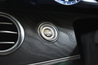 メルセデスベンツ Eクラス E220d ﾜｺﾞﾝ AVG ｽﾎﾟｰﾂ本革仕様 ﾚｰﾀﾞｰSP 2年保証  全席ﾋｰﾀｰ黒革 ﾃﾞｨｽﾄﾛ ﾌﾞﾗｲﾝﾄﾞS ﾚｰﾝﾁｪﾝｼﾞA ｷｰﾚｽGO AMGｴｱﾛ19AW 自動Fｹﾞｰﾄ ﾌﾞﾙﾒｽﾀｰ 地ﾃﾞｼﾞ360ｶﾒ