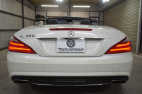 メルセデスベンツ SLクラス SL350 ﾚｰﾀﾞｰｾｰﾌﾃｨP ﾏｼﾞｯｸｽｶｲﾙｰﾌ ｴｱｽｶｰﾌ ﾋｰﾀｰ/ﾍﾞﾝﾁﾚｰﾀｰ黒革 ﾃﾞｨｽﾄﾛ ﾌﾞﾗｲﾝﾄﾞｽﾎﾟｯﾄ Lｷｰﾌﾟ AMGｴｱﾛ19AW ｷｰﾚｽGO PTS ﾌｯﾄﾄﾗﾝｸ 地ﾃﾞｼﾞﾅﾋﾞBｶﾒﾗ 2年保証