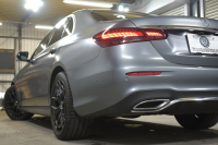 メルセデスベンツ Eクラス E200 ｽﾎﾟｰﾂ ｴｸｽｸﾙｰｼﾌﾞAMGﾗｲﾝｲﾝﾃﾘｱP ﾚｰﾀﾞｰｾｰﾌﾃｨP 後期型 ﾊﾟﾉﾗﾏｻﾝﾙｰﾌ ﾌﾞﾙﾒS MEｺﾈｸﾄ 全席ﾋｰﾀｰ黒革 ﾃﾞｨｽﾄﾛ BSM Lﾁｪﾝｼﾞ AMGｴｱﾛ19AW ｷｰﾚｽGO ﾊﾟｰｸﾄﾛ HUD  ﾏﾙﾁｶﾗｰｱﾝﾋﾞｴﾝﾄ 対話式ﾅﾋﾞ 360ｶﾒﾗ 2年保証