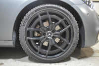 メルセデスベンツ Eクラス E200 ｽﾎﾟｰﾂ ｴｸｽｸﾙｰｼﾌﾞAMGﾗｲﾝｲﾝﾃﾘｱP ﾚｰﾀﾞｰｾｰﾌﾃｨP 後期型 ﾊﾟﾉﾗﾏｻﾝﾙｰﾌ ﾌﾞﾙﾒS MEｺﾈｸﾄ 全席ﾋｰﾀｰ黒革 ﾃﾞｨｽﾄﾛ BSM Lﾁｪﾝｼﾞ AMGｴｱﾛ19AW ｷｰﾚｽGO ﾊﾟｰｸﾄﾛ HUD  ﾏﾙﾁｶﾗｰｱﾝﾋﾞｴﾝﾄ 対話式ﾅﾋﾞ 360ｶﾒﾗ 2年保証