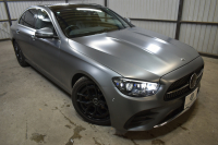 メルセデスベンツ Eクラス E200 ｽﾎﾟｰﾂ ｴｸｽｸﾙｰｼﾌﾞAMGﾗｲﾝｲﾝﾃﾘｱP ﾚｰﾀﾞｰｾｰﾌﾃｨP 後期型 ﾊﾟﾉﾗﾏｻﾝﾙｰﾌ ﾌﾞﾙﾒS MEｺﾈｸﾄ 全席ﾋｰﾀｰ黒革 ﾃﾞｨｽﾄﾛ BSM Lﾁｪﾝｼﾞ AMGｴｱﾛ19AW ｷｰﾚｽGO ﾊﾟｰｸﾄﾛ HUD  ﾏﾙﾁｶﾗｰｱﾝﾋﾞｴﾝﾄ 対話式ﾅﾋﾞ 360ｶﾒﾗ 2年保証