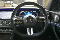 メルセデスベンツ Eクラス E200 ｽﾎﾟｰﾂ ｴｸｽｸﾙｰｼﾌﾞAMGﾗｲﾝｲﾝﾃﾘｱP ﾚｰﾀﾞｰｾｰﾌﾃｨP 後期型 ﾊﾟﾉﾗﾏｻﾝﾙｰﾌ ﾌﾞﾙﾒS MEｺﾈｸﾄ 全席ﾋｰﾀｰ黒革 ﾃﾞｨｽﾄﾛ BSM Lﾁｪﾝｼﾞ AMGｴｱﾛ19AW ｷｰﾚｽGO ﾊﾟｰｸﾄﾛ HUD  ﾏﾙﾁｶﾗｰｱﾝﾋﾞｴﾝﾄ 対話式ﾅﾋﾞ 360ｶﾒﾗ 2年保証