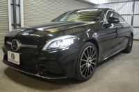 メルセデスベンツ Cクラス C180ｸｰﾍﾟ ｽﾎﾟｰﾂ ﾚｻﾞｰｴｸｽｸﾙｰｼﾌﾞ ﾚｰﾀﾞｰSP 後期型  ﾊﾟﾉﾗﾏｻﾝﾙｰﾌ ﾋｰﾀｰ黒革 ｷｰﾚｽGo ﾃﾞｨｽﾄﾛ Bｽﾎﾟｯﾄ Lﾁｪﾝｼﾞ AMGｴｱﾛ19AW PTS HUD 地ﾃﾞｼﾞBｶﾒﾗ 2年保証