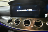 AMG Eクラス E53 4ﾏﾁｯｸ+ ﾜｺﾞﾝ ｴｸｽｸﾙｰｼﾌﾞ ﾚｰﾀﾞｰｾｰﾌﾃｨP ﾌﾞﾙﾒｽﾀｰS MEｺﾈｸﾄ ﾊﾟﾉﾗﾏｻﾝﾙｰﾌ ﾋｰﾀｰｸｰﾗｰ黒革 ｼﾙﾊﾞｰｽﾃｯﾁ内装 ﾃﾞｨｽﾄﾛ BSM Lﾁｪﾝｼﾞ AMGｴｱﾛ20AW PTS HUD ﾌｯﾄｹﾞｰﾄ 地ﾃﾞｼﾞﾅﾋﾞ 360ｶﾒﾗ 2年保証