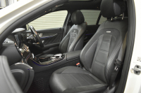 AMG Eクラス E53 4ﾏﾁｯｸ+ ﾜｺﾞﾝ ｴｸｽｸﾙｰｼﾌﾞ ﾚｰﾀﾞｰｾｰﾌﾃｨP ﾌﾞﾙﾒｽﾀｰS MEｺﾈｸﾄ ﾊﾟﾉﾗﾏｻﾝﾙｰﾌ ﾋｰﾀｰｸｰﾗｰ黒革 ｼﾙﾊﾞｰｽﾃｯﾁ内装 ﾃﾞｨｽﾄﾛ BSM Lﾁｪﾝｼﾞ AMGｴｱﾛ20AW PTS HUD ﾌｯﾄｹﾞｰﾄ 地ﾃﾞｼﾞﾅﾋﾞ 360ｶﾒﾗ 2年保証