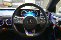 メルセデスベンツ CLAクラス CLA200d ｼｭｰﾃｨﾝｸﾞﾌﾞﾚｰｸ AMGﾗｲﾝP AMGﾚｻﾞｰｴｸｽｸﾙｰｼﾌﾞ ｱﾄﾞﾊﾞﾝｽﾄﾞ ﾚｰﾀﾞｰSP ﾊﾟﾉﾗﾏｻﾝR ﾋｰﾀｰ赤黒革 ﾃﾞｨｽﾄﾛ BSM Lﾁｪﾝｼﾞ AMGｴｱﾛ18AW ｷｰﾚｽGO PTS  HUD 対話式ﾅﾋﾞ 360ｶﾒﾗ 2年保証