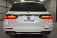 メルセデスベンツ Eクラス E220dﾜｺﾞﾝ ｽﾎﾟｰﾂ ｴｸｽｸﾙｰｼﾌﾞP AMGﾗｲﾝｲﾝﾃﾘｱP ﾚｰﾀﾞｰｾｰﾌﾃｨP 後期型 ﾊﾟﾉﾗﾏｻﾝﾙｰﾌ 全席ﾋｰﾀｰ黒革 ﾌﾞﾙﾒｽﾀｰ HUD ﾃﾞｨｽﾄﾛ BSM Lﾁｪﾝｼﾞ AMGｴｱﾛ19AW MBUXﾅﾋﾞTV 360ｶﾒﾗ ｷｰﾚｽｺﾞｰ  ﾏﾙﾁｶﾗｰｱﾝﾋﾞｴﾝﾄ 2年保証