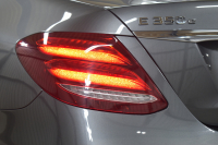 メルセデスベンツ Eクラス E350e AVG ｽﾎﾟｰﾂ ｴｸｽｸﾙｰｼﾌﾞP ﾚｰﾀﾞｰｾｰﾌﾃｨP PHV ﾊﾟﾉﾗﾏｻﾝﾙｰﾌ 全席ﾋｰﾀｰ黒革 ﾃﾞｨｽﾄﾛ ﾚｰﾝﾁｪﾝｼﾞ ﾌﾞﾗｲﾝﾄﾞｽﾎﾟｯﾄ AMGｴｱﾛ19AW ｷｰGO PTS ﾌｯﾄｹﾞｰﾄ ﾌﾞﾙﾒｽﾀｰ 地デジ360ｶﾒ 2年保証